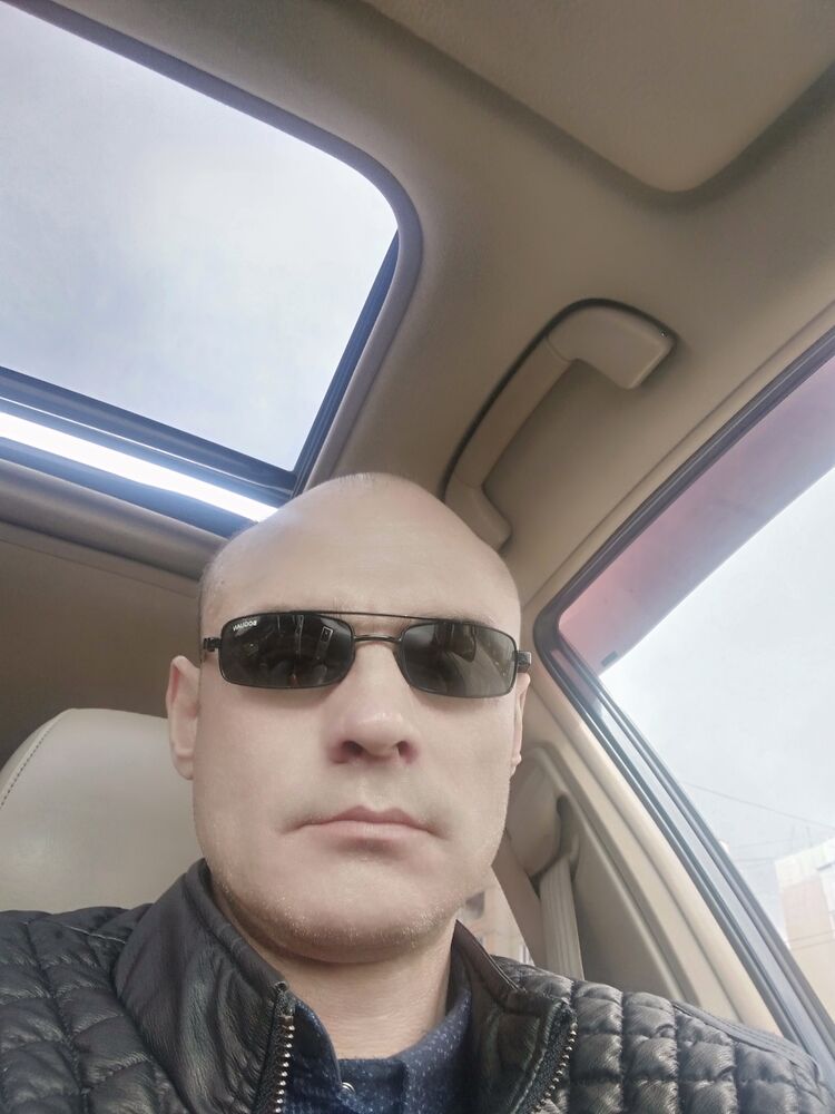  52821132  , 45 ,    