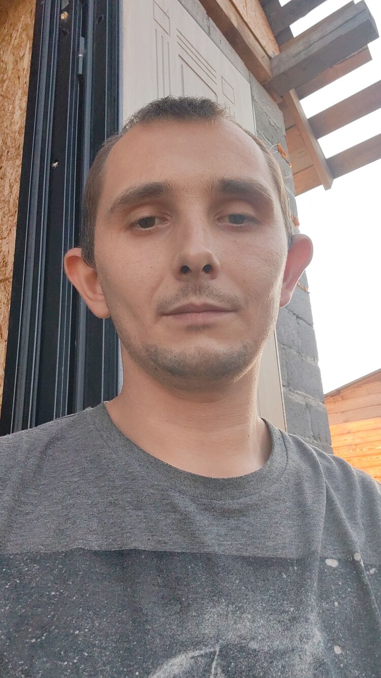  52892892  Alexander, 29 ,    