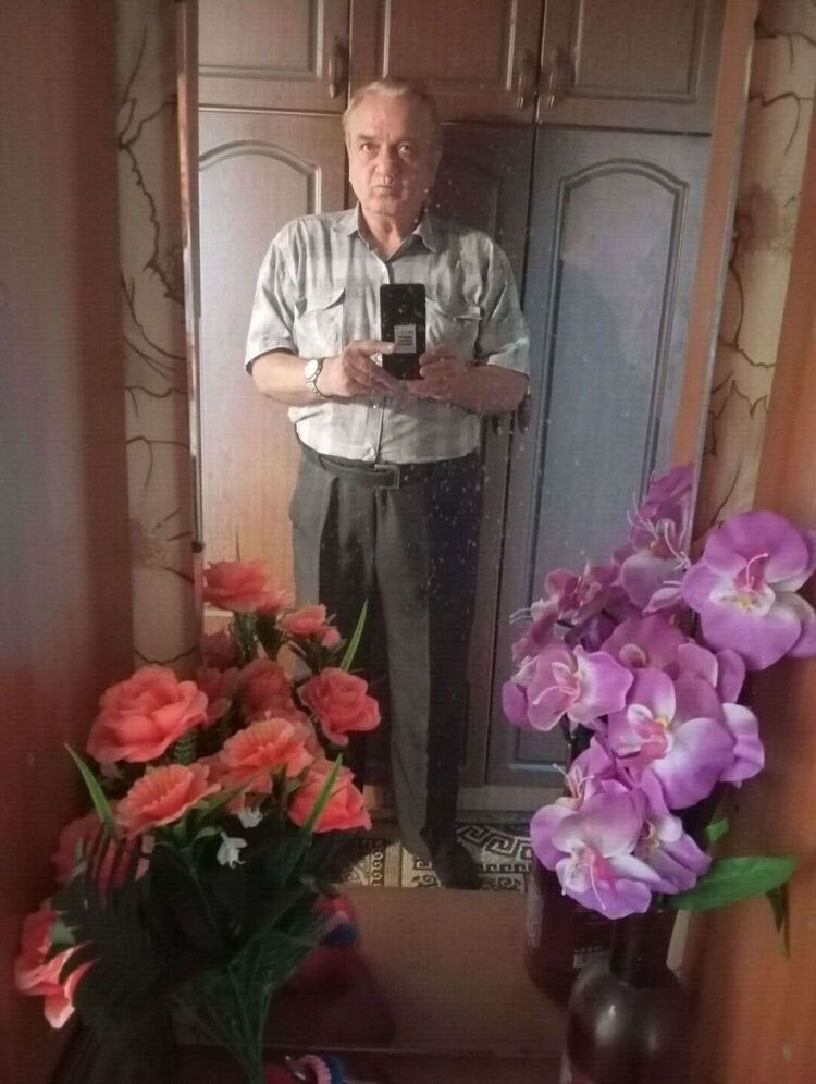  46352272  , 75 ,    