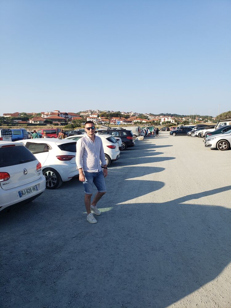  28502632  Ghenadie, 40 ,    