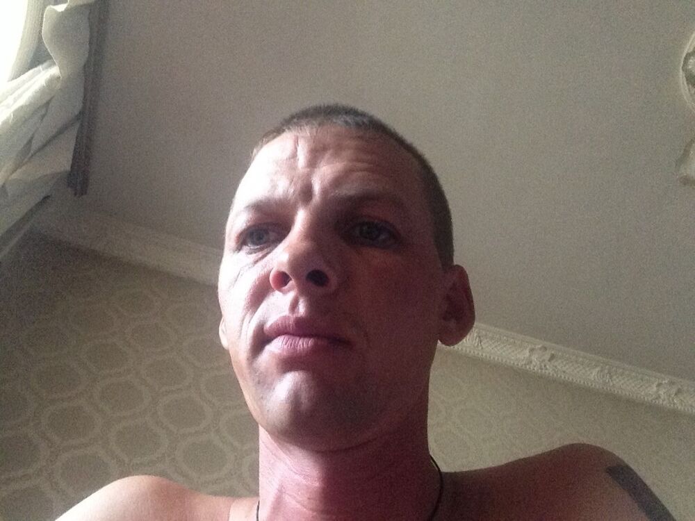  7845082  Vikrazor, 42 ,    