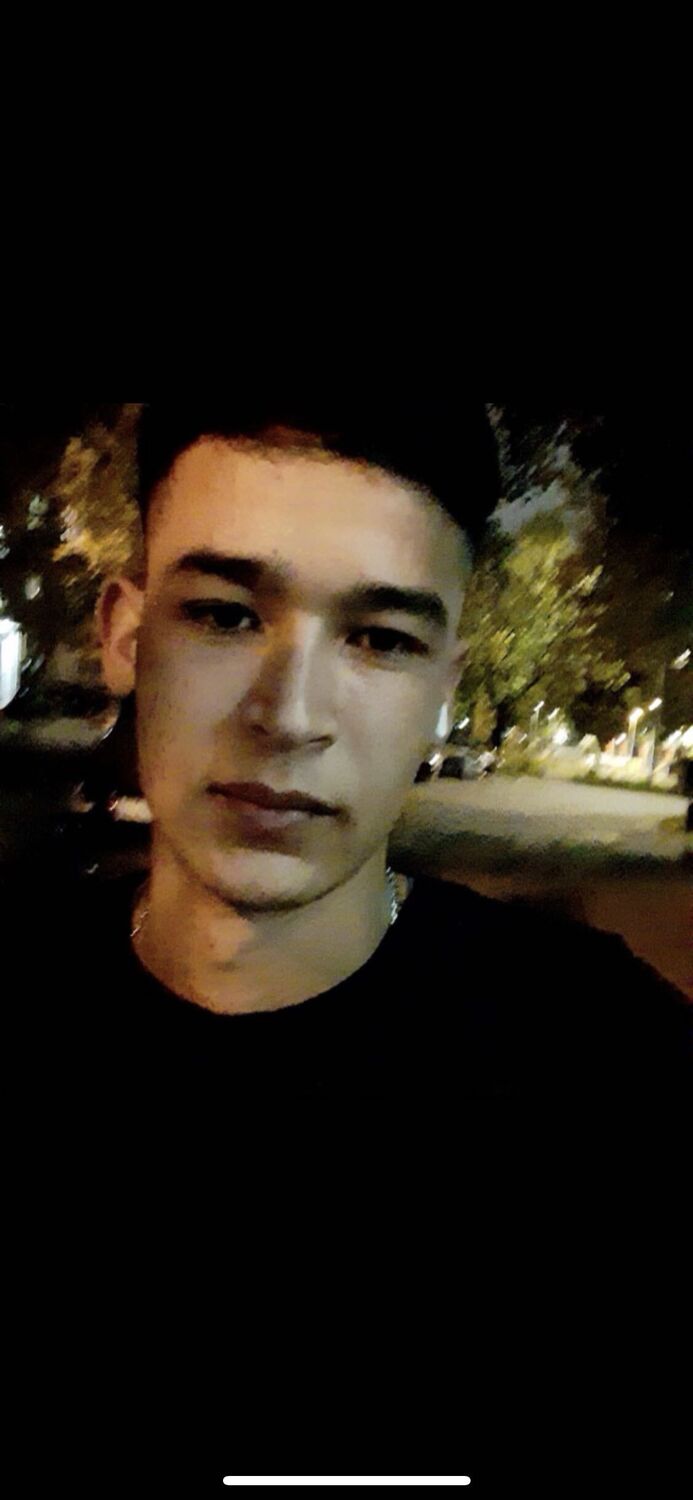  43982362  , 27 ,    