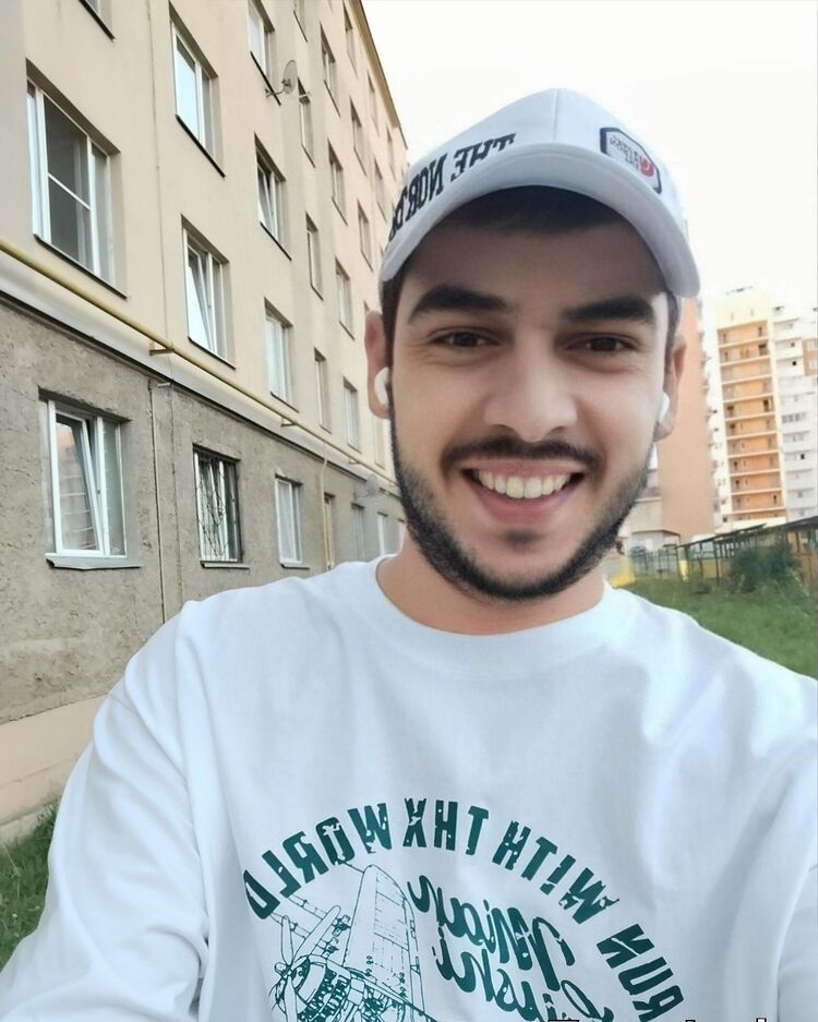  52948992  , 29 ,    -