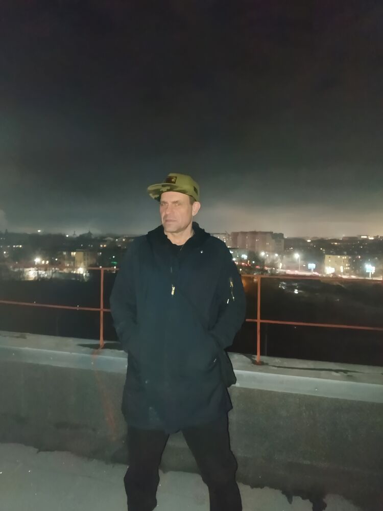  54662022  Zolo, 45 ,    