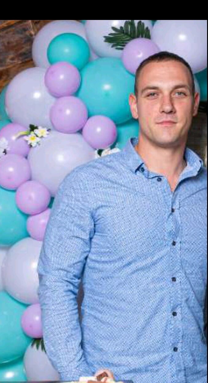  34799882  Stefan, 36 ,    Podgorica