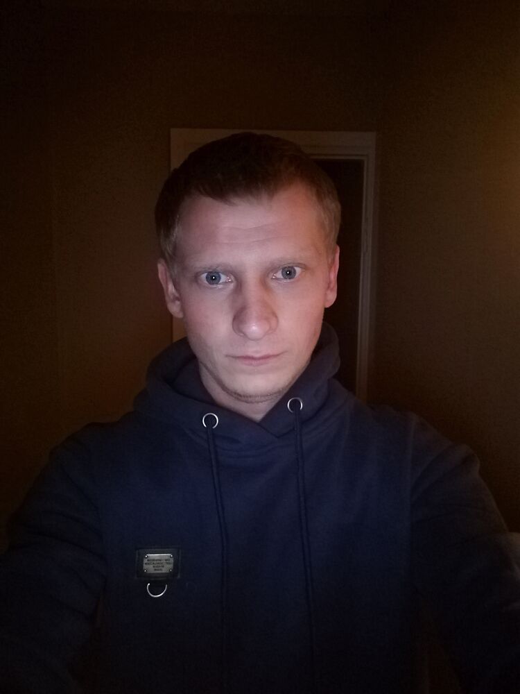  46784362  , 32 ,    