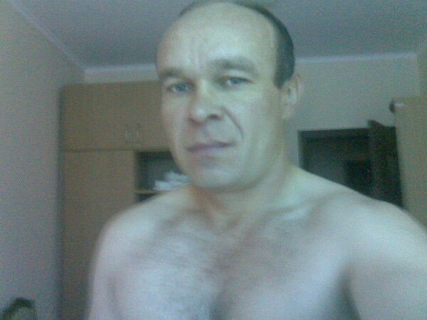  12384972  Wladimir, 46 ,    
