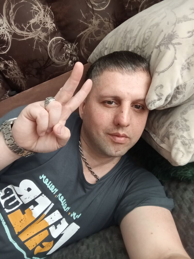  44348982  , 38 ,    