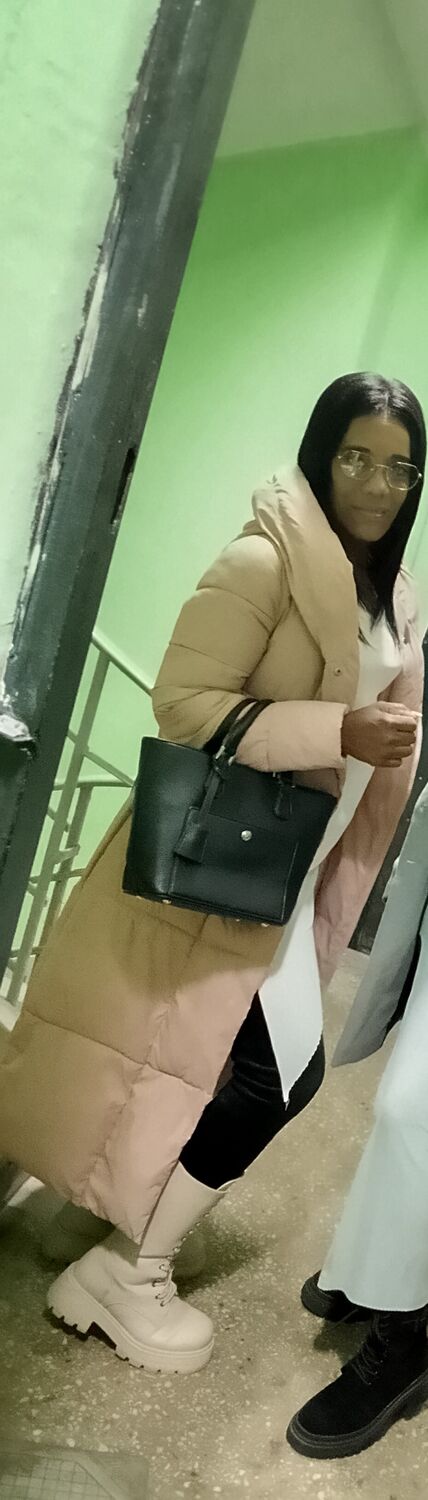  52977612  Yanetsy, 47 ,    