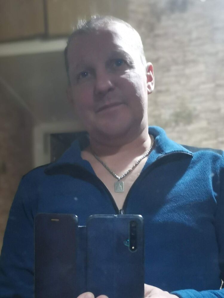  28554142  , 48 ,    