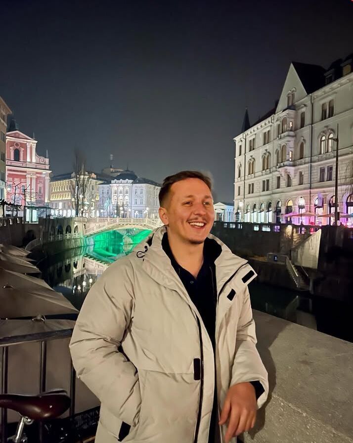  51449322  William, 55 ,    