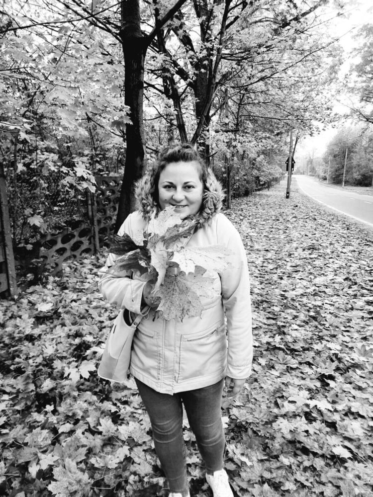  ,   Viktoria, 38 ,   ,   , c , 