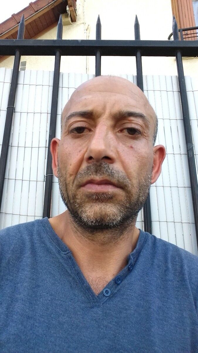  ,   Anton, 46 ,   ,   , c 