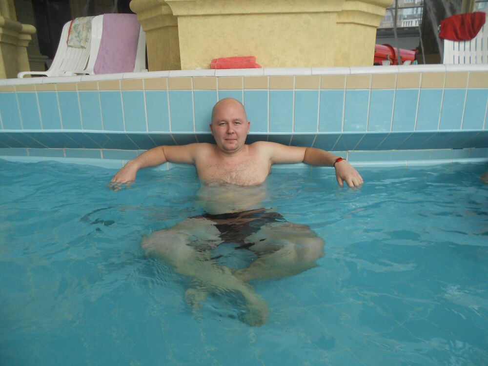  11308242  Nikita, 40 ,    