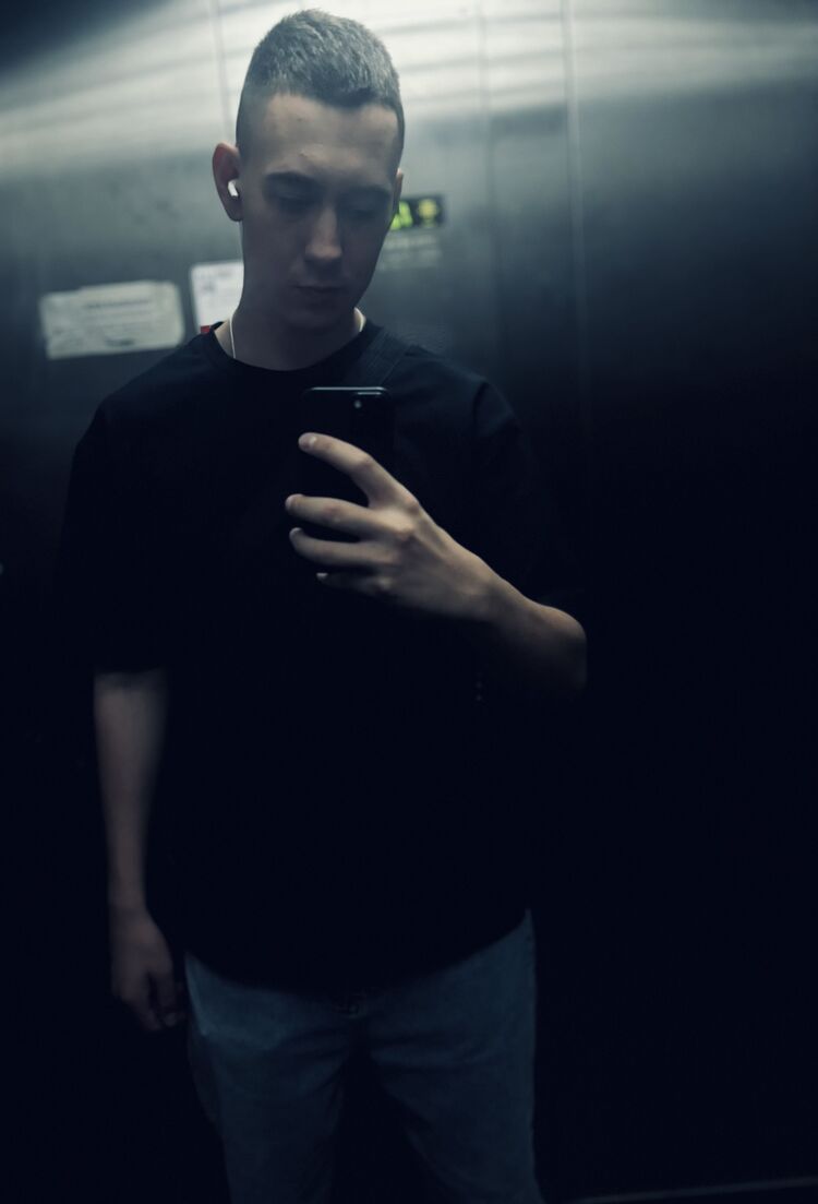  53547212  , 23 ,    --