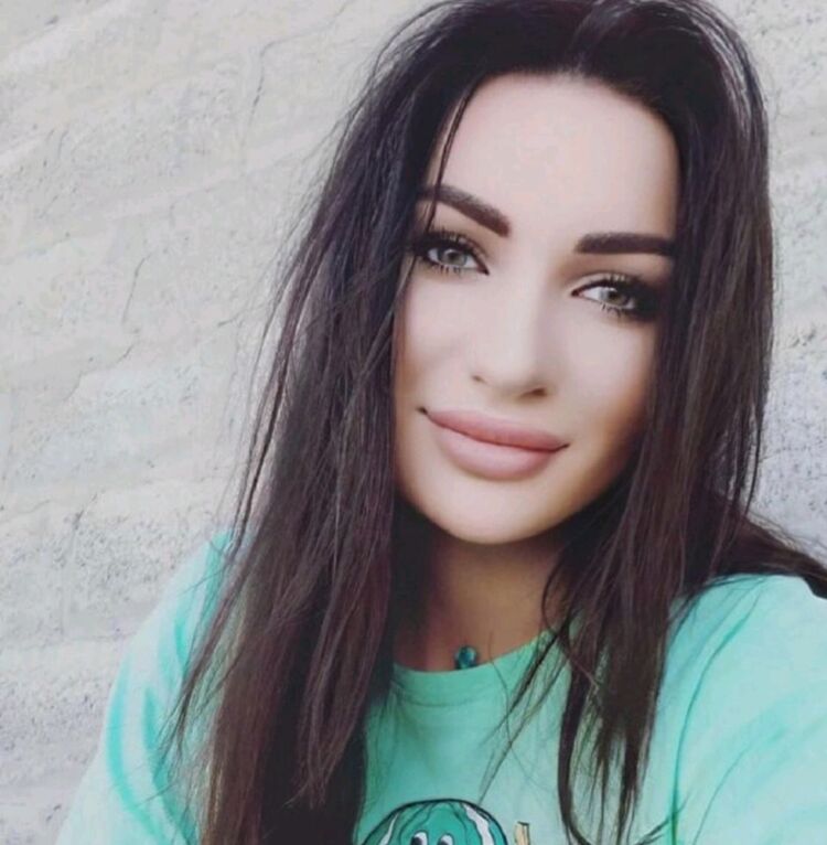  ,   Marina, 27 ,   ,   