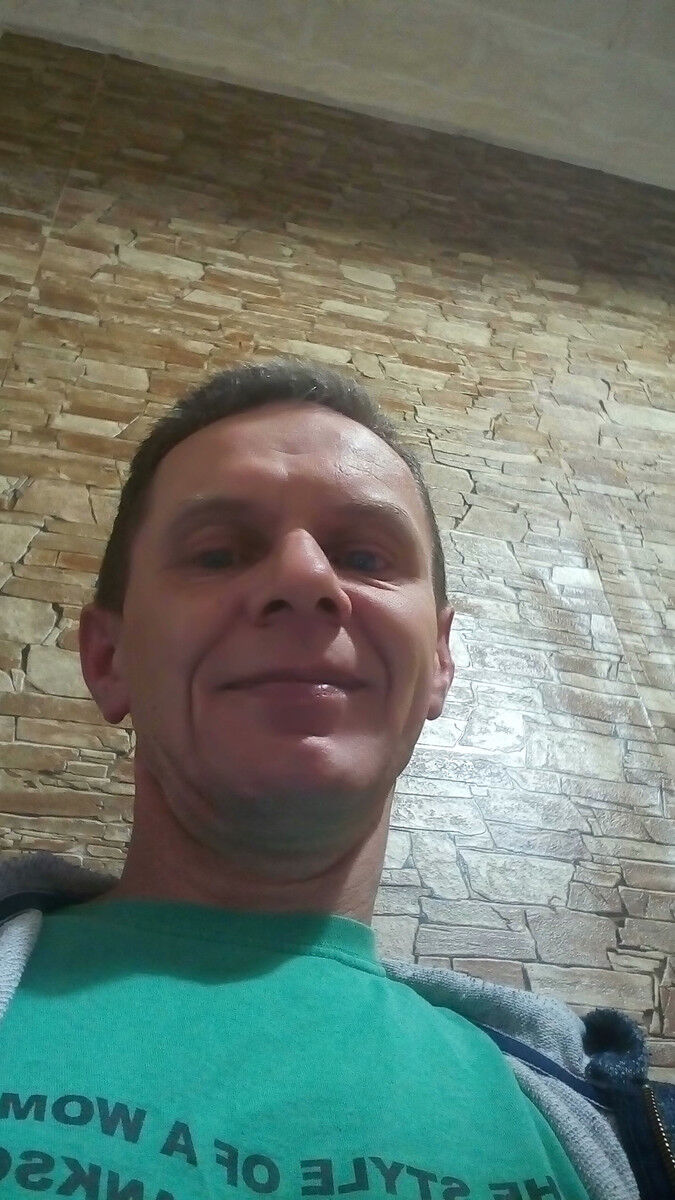  ,   Viktor, 51 ,   ,   , c 