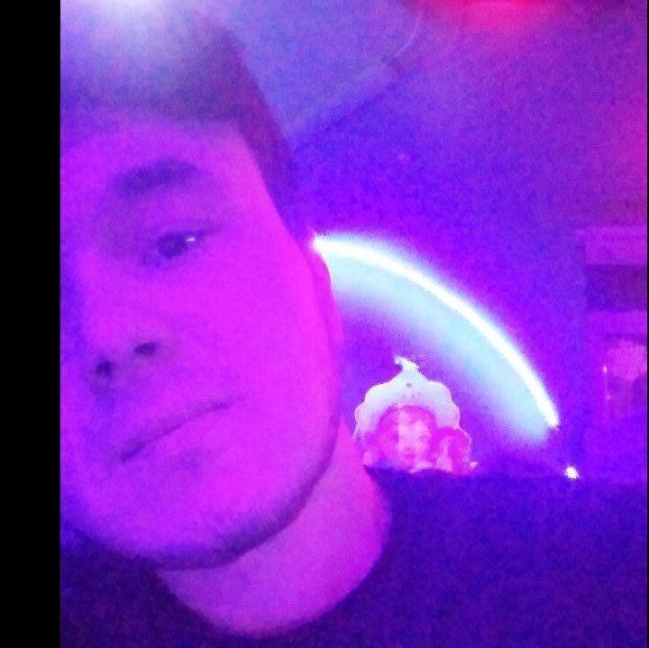  31737662  , 23 ,    