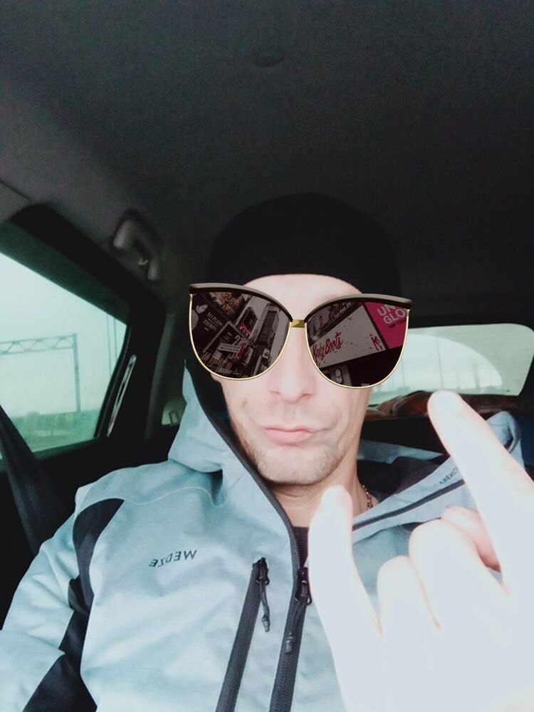  ,   Andrei, 41 ,   ,   , c 