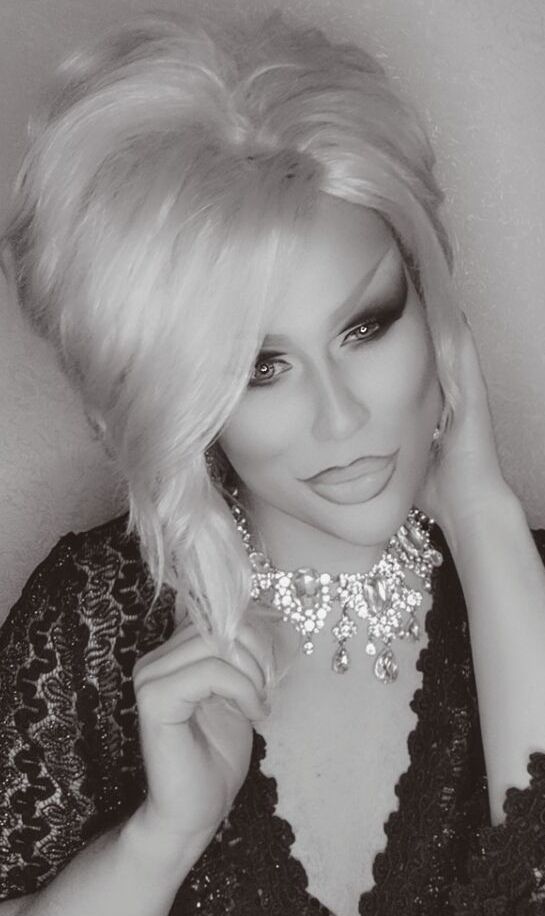  ,   LOLA, 38 ,   ,   