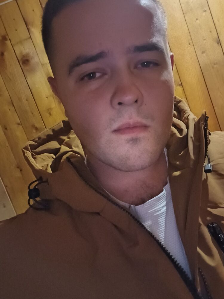  48252252  , 23 ,    