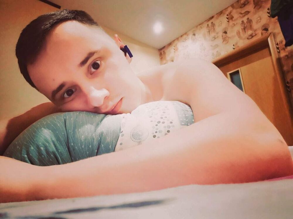  33581552  DDbolk, 27 ,    