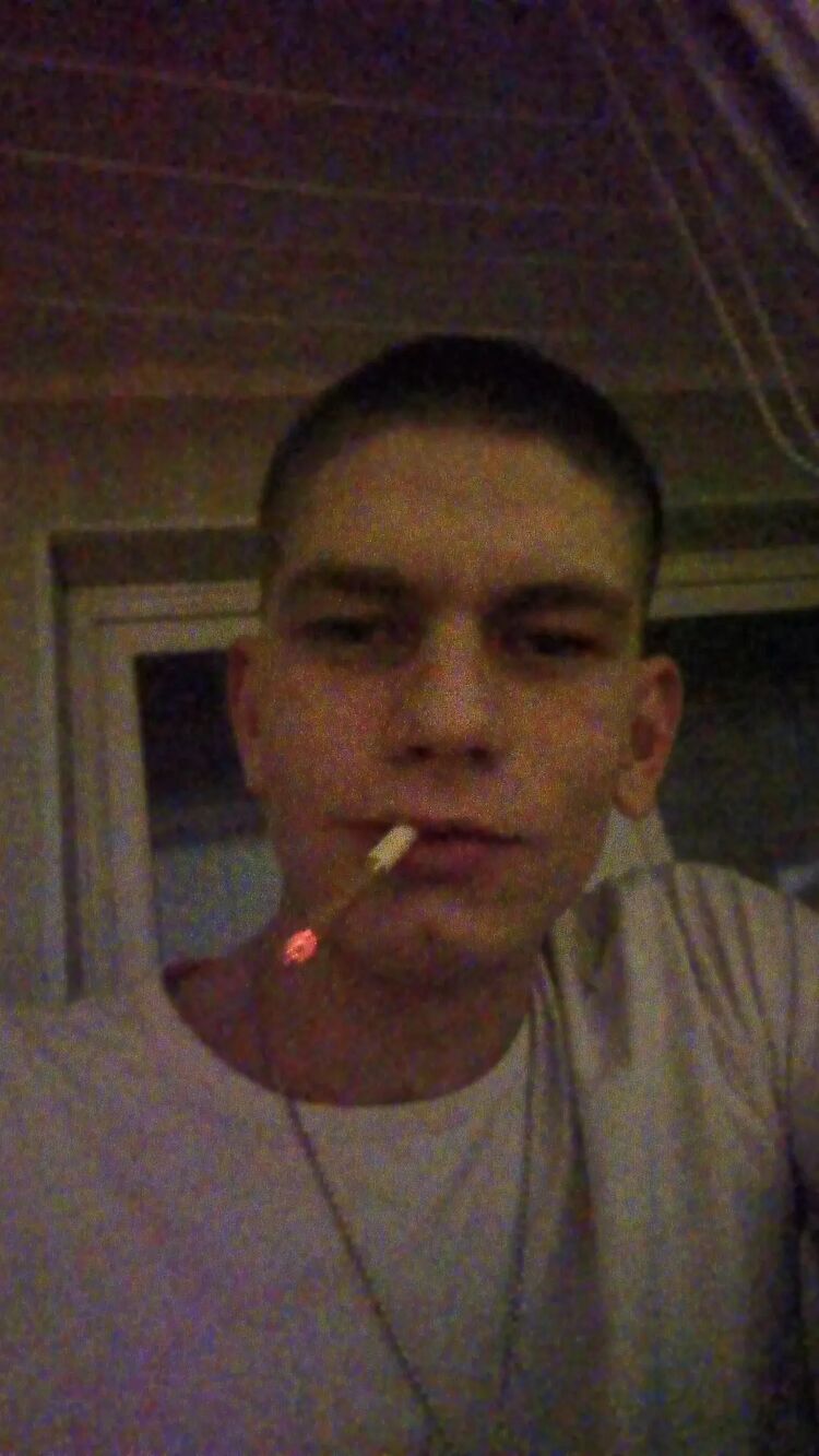 44726972  , 25 ,    
