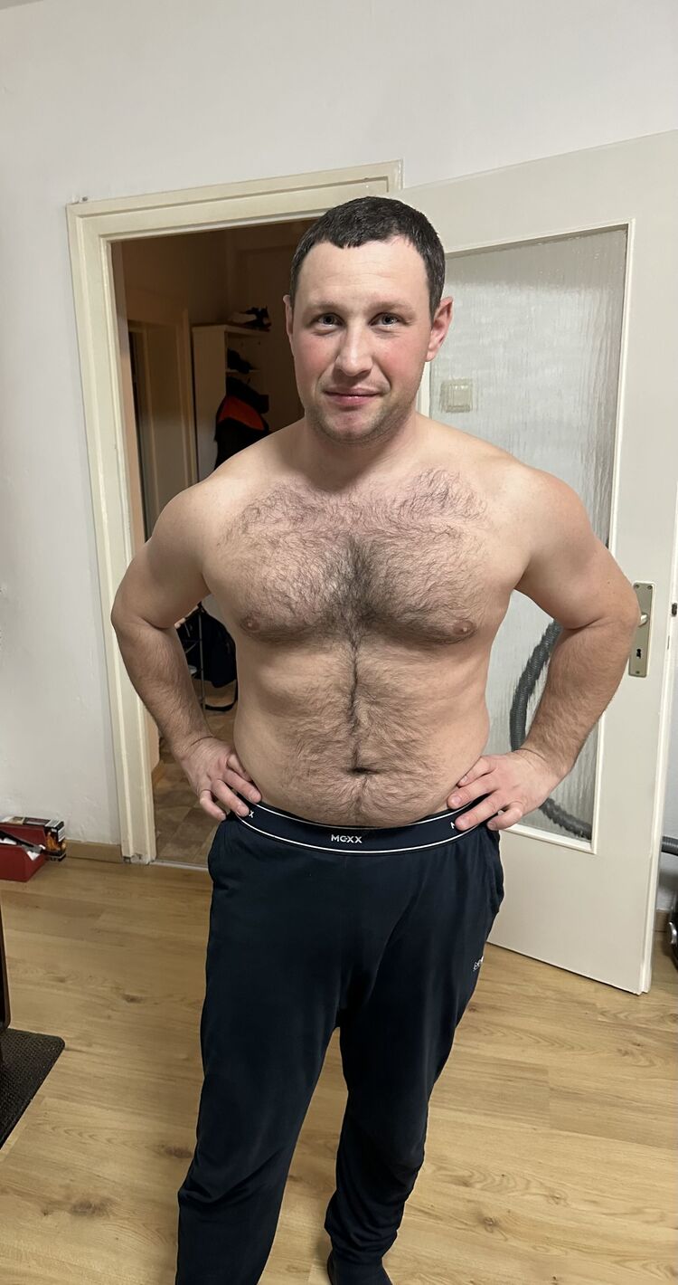  Deggendorf,   Vitalii, 30 ,     , c , 