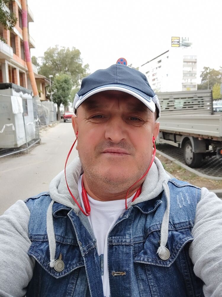  46701982  Sunay, 55 ,    