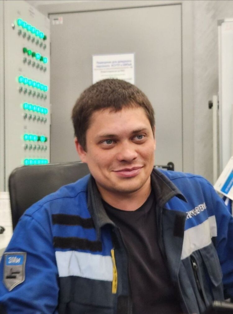  49681382  , 27 ,    