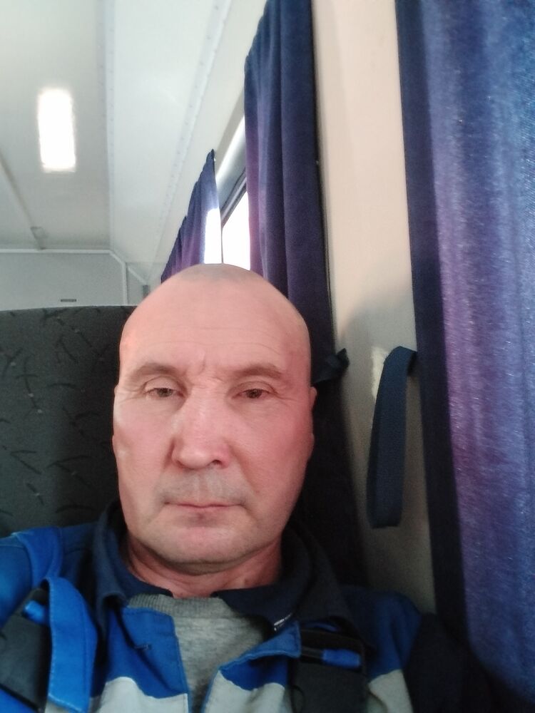  47052122  , 49 ,    