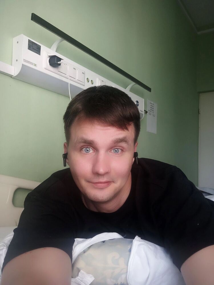  44436892  Vladimir, 34 ,    