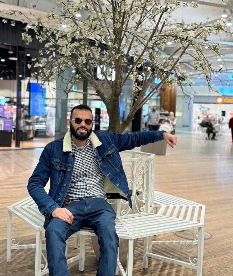  Canadian,   Elliote, 38 ,   ,   