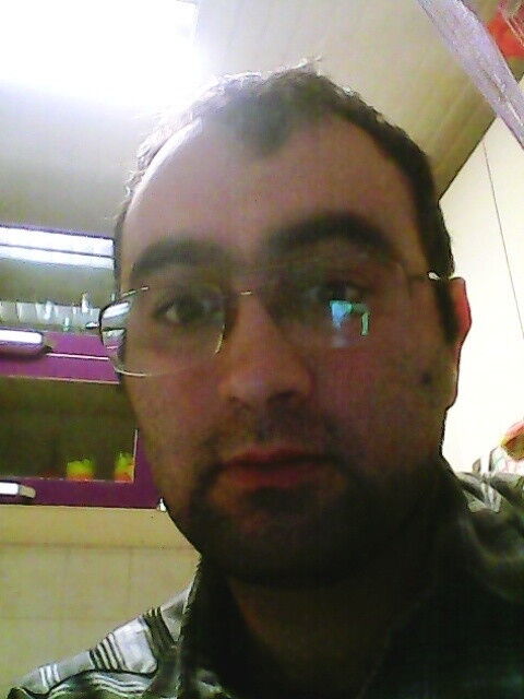  ,   Amir, 41 ,   , 
