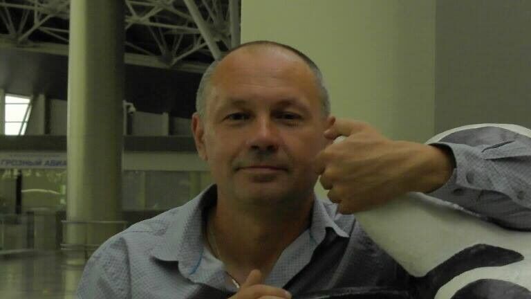  ,   Vadim, 54 ,  