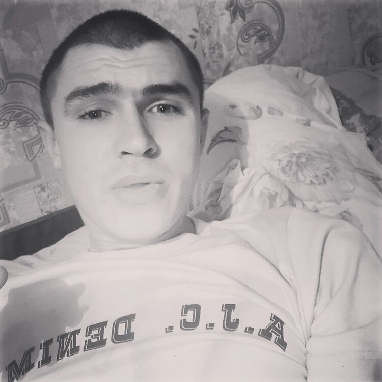  18388572  Anton, 34 ,    