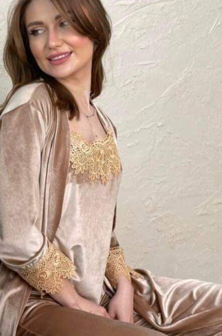  Nova Diklenica,   Ketri, 39 ,   ,   