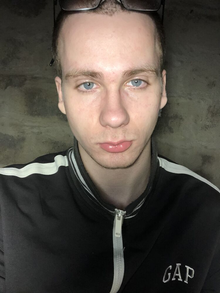  49899212  , 19 ,    
