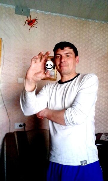  -,   Maxim, 46 ,   ,   , c , 