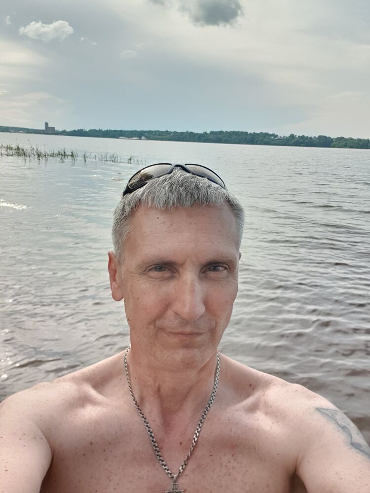  53702962  , 51 ,    