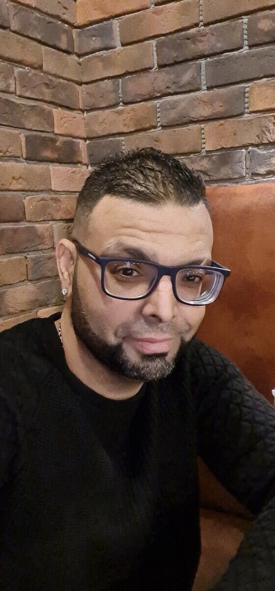  22257682  Djo, 44 ,    