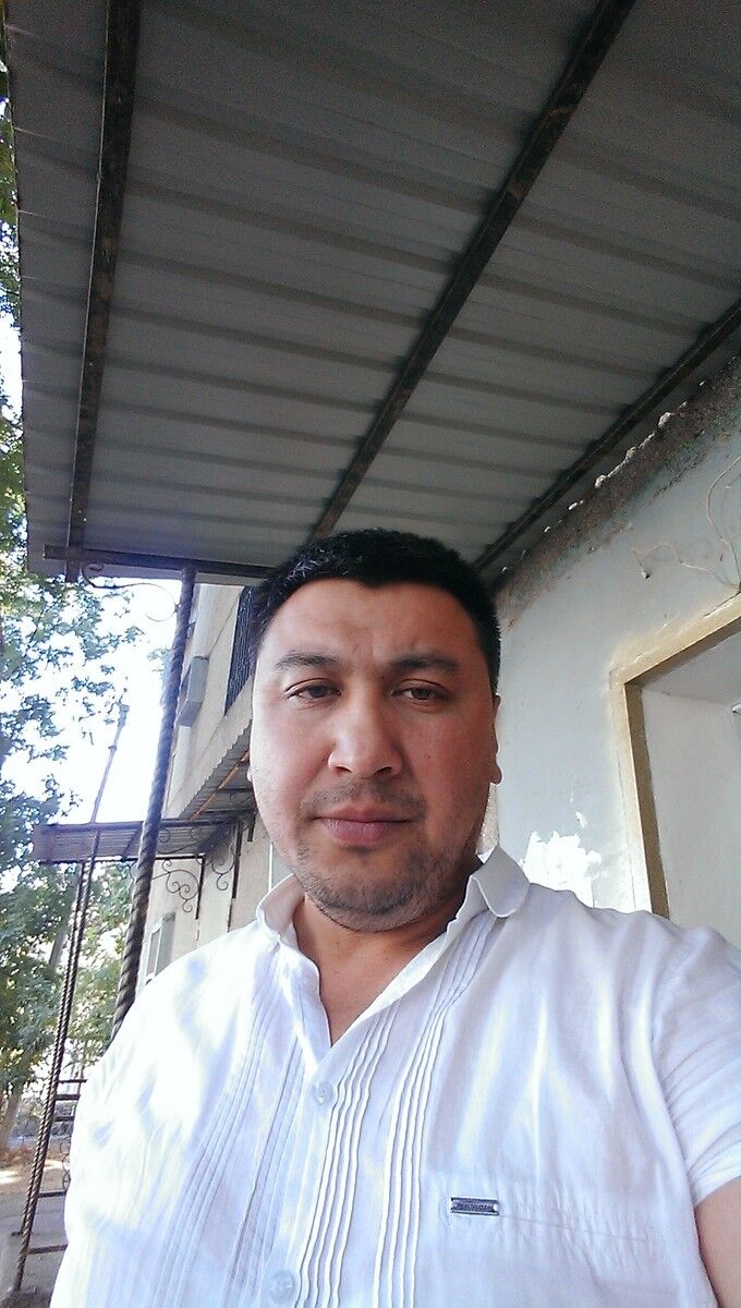  10435112  Azamxan, 49 ,    