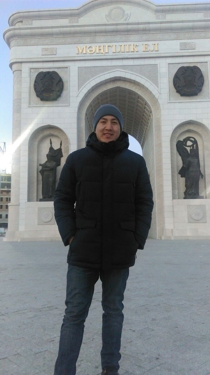  5632672  Nurik, 35 ,    
