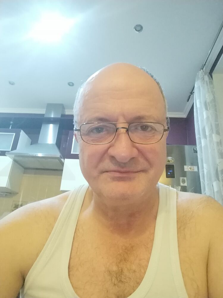  48919792  , 56 ,    