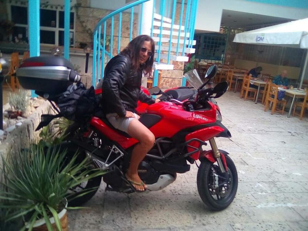  ,   Liudmil, 40 ,     , c 