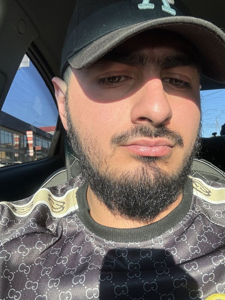  ,   David, 22 ,   c , 