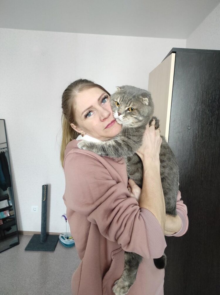  --,   , 43 ,     , c 