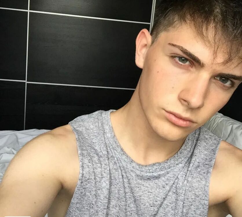  49381922  , 20 ,    Moscow