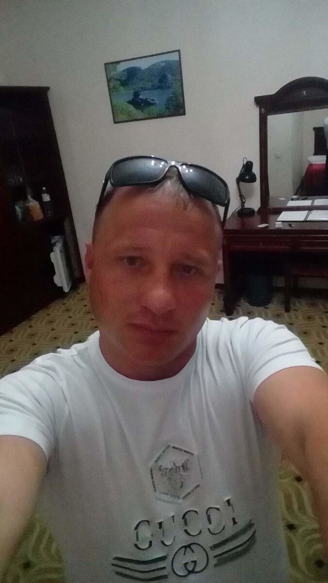  18500832  , 44 ,    