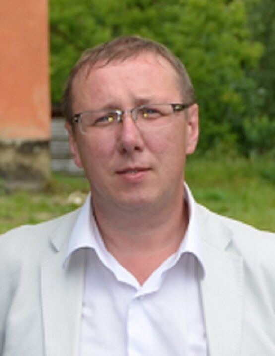  38809012  Oleg, 49 ,    